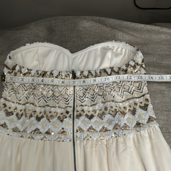 🌺🌺👰 💃Gorgeous strapless dress! Prom Pageant embellished - Picture 9 of 9